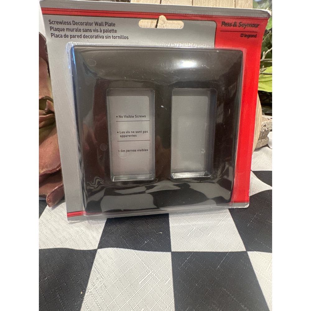 Pass & Seymour Legrand Screwless Decorator Wall Plate 2-Gang Black